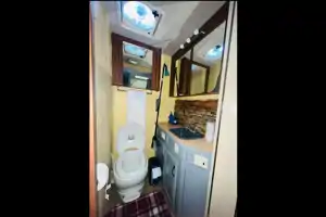 Hotel on the Wheel