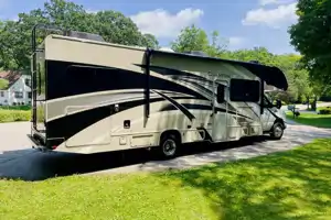 Rock’s Thor Motor Coach Quantum Class C