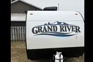The Fallis’ Grand River 19BH Travel Trailer