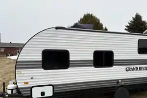 The Fallis’ Grand River 19BH Travel Trailer