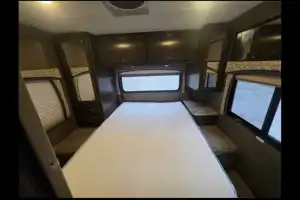 Liuliu's Thor Motor Coach Chateau Class C