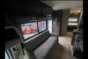 Liuliu's Thor Motor Coach Chateau Class C