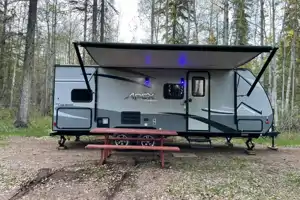 Davin's Halfton Towable APEX NANO 208BHS Travel Trailer