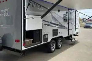 Davin's Halfton Towable APEX NANO 208BHS Travel Trailer