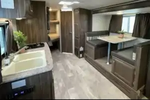Davin's Halfton Towable APEX NANO 208BHS Travel Trailer