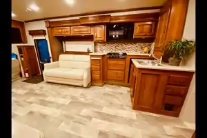 37 JAYCO SENECA SUPER C DIESEL SLEEPS 10 LUXURY 3 SLIDEOUT ROOMS WIFI WOW!