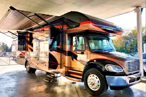 37 JAYCO SENECA SUPER C DIESEL SLEEPS 10 LUXURY 3 SLIDEOUT ROOMS WIFI WOW!