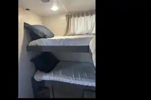 Family Friendly 2022 Cruise Lite Trailer