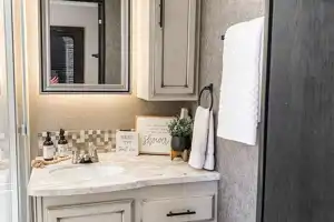 Luxury Camping - Jayco Eagle 330RSTS