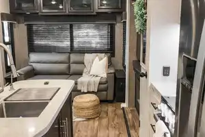 Luxury Camping - Jayco Eagle 330RSTS