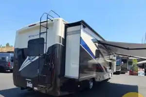 Golden Trails Motor-Coach