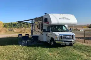 Little Missy's Forest River Sunseeker 2650S-CDW Class C