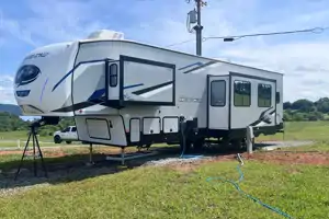 Mansion on wheels