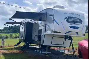 Mansion on wheels