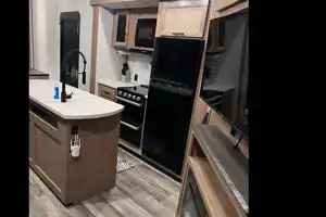 Mansion on wheels