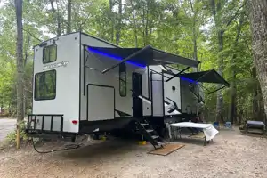Mansion on wheels
