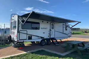 Sunset Trail Slideout w/Outdoor Kitchen