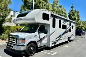 Luxury Family - Style Bunkhouse Sleeps 10 Solar Wi-fi 2 A/C + More