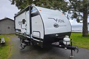 Perfect for families! 2024 Forest River Vibe 18' Trailer
