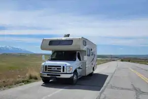 Alan's Coachmen Leprechaun Class C
