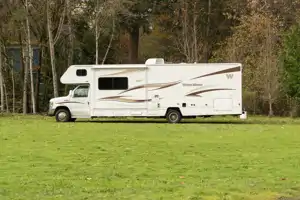 The "MINNIE WINNIE" (Class C Winnebago)