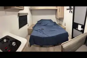 William's Coleman 17r Travel Trailer