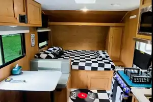 Travel Trailer Retro BH190