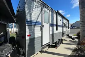 2021 Gulf Stream RV Ameri-Lite 268BH - Bunkhouse & 50 Gallon water tank