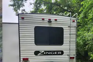The Family Zinger - Pet Friendly 🩵