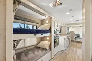 Thor ACE Luxury RV: Spacious Bunk Beds, Pet-Friendly & Fully Loaded