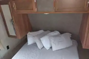 Private Queen, Sleeps 6+, Delivery!