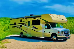 Winnebago 2022 Minnie Winnie 31H Classe C