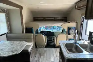 Jayco 28’ Redhawk 