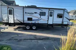Évasion roulotte Prowler 285 lx