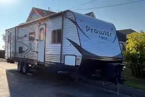 Évasion roulotte Prowler 285 lx