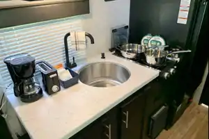 2021 Wolf Pup. Fully Furnished Bunkhouse. Family Friendly!