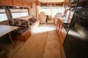 RC’s Monaco Safari 330 Class A