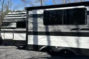 (Fall Special) (The Oasis) Design Transend Xplor Travel Trailer Pet Friendly