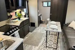 (Fall Special) (The Oasis) Design Transend Xplor Travel Trailer Pet Friendly