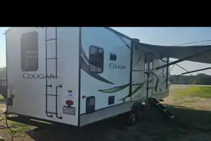 Larry's Keystone cougar Travel Trailer