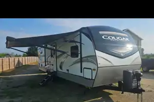 Larry's Keystone cougar Travel Trailer