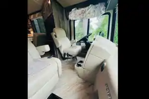 Winnebago Luxury Coach