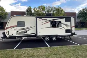 Compact & Cozy Camper with Queen Bed & Spacious Slide-Out