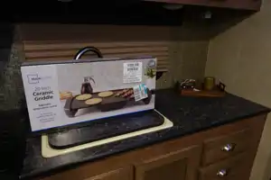 Compact & Cozy Camper with Queen Bed & Spacious Slide-Out