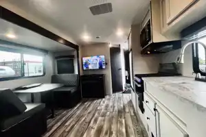 Ryan's Highland Ridge RV 242RL Travel Trailer