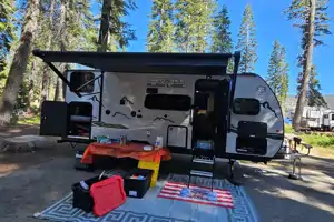 2025 Cherokee Wolf Pup near Sequoia and Yosemite