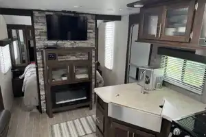Great Bunkhouse Camper for Making Summer Memories!