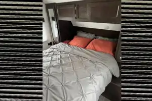 Great Bunkhouse Camper for Making Summer Memories!
