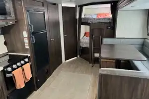 Great Bunkhouse Camper for Making Summer Memories!