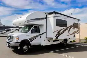 Modern Jayco Redhawk 24b- solar, sleeps 6